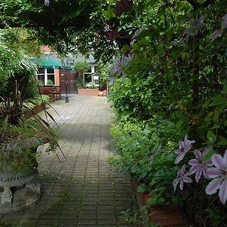 Golden Pheasant Country Hotel Llangollen Exterior photo